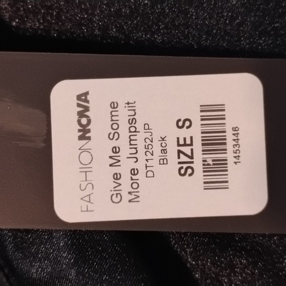 Fashion Nova Woman's High Neck With Front Slit Black Jumpsuit, Size: S, NWT - Picture 4 of 15